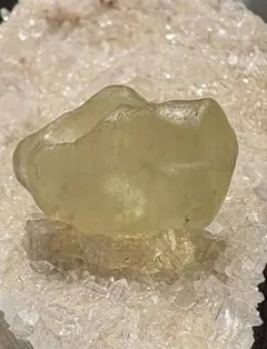 リビアン原石　パーツ