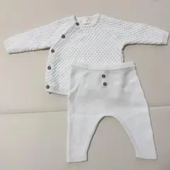 ホワイトニットセーターとパンツセット
