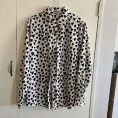 RANDEBOO ハート柄シャツ