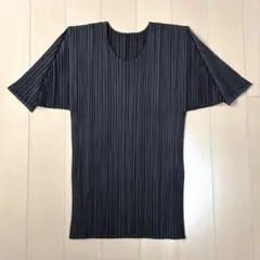 PLEATS PLEASE 半袖 カットソー ブラウス グレー - メルカリ