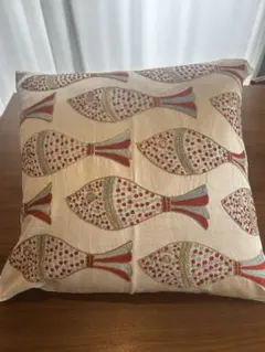 トルコ製　手刺繍　ロングクッションカバー　魚デザイン　青 トルコ製 手刺繍 ロングクッションカバー 魚デザイン 青 - メルカリ