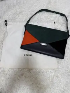 2026年最新】CELINE セリーヌ ダイヤモンドクラッチの人気