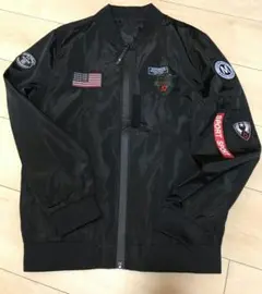 ■美品■ 子供　約150くらい　薄手ジャンパー　上着　黒　カッコいい