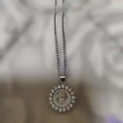 ♥エレガントなストーン付きメダルネックレス　マリア♥