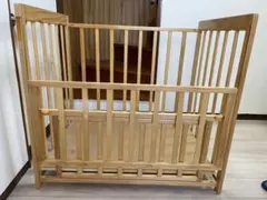 西松屋の木製ベビーベッド オープンタイプのサムネイル