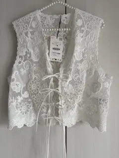 新品⭐️ZARA♡ザラ レース刺繍ベスト タグ付