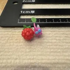 ピクミン 羽ピクミン ラズベリー ミニフィギュア　実　チョコエッグ　パーツ