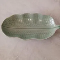 リーフ型 プレート 皿 陶器製 グリーンのサムネイル