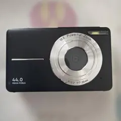 完動品　コンパクトデジタルカメラ ブラック