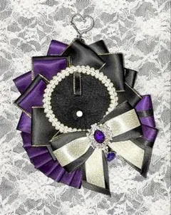痛ロゼット　黒　紫　ゴールド