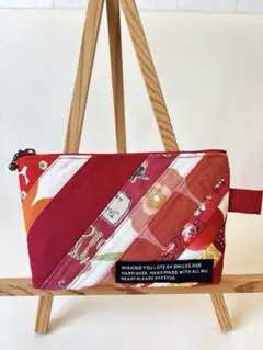 ハンドメイド　ポーチ　パッチワーク　赤系　16㎝ファスナー