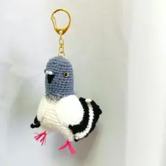 卯*様 ハト　鳩　はと　鳥　あみぐるみ　キーホルダー　飾り　手作り　かぎ針あみ