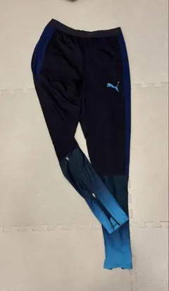 サッカー　練習用ウェア　パンツ　フィットタイプ