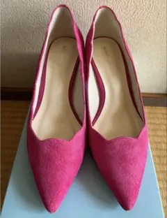 Au BANNISTER スエード パンプス ピンクのサムネイル
