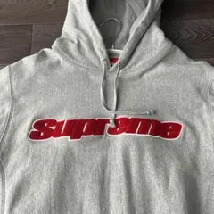 【完売モデル】Supremeパーカーのサムネイル