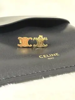CELINE　セリーヌ　トリオンフ　スタッズ　ピアス　ゴールドのサムネイル