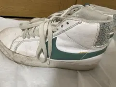 NIKE SB ZOOM BLAZER MID PRM ホワイト/グリーン