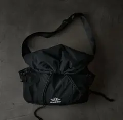 UMBRO アンブロ　ナイロン　ショルダーバッグ　刺繍ロゴ