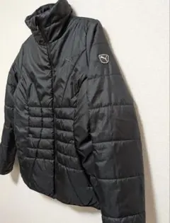 新品未使用PUMAブラックダウンジャケットレディースLサイズ
