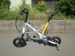 折りたたみ自転車 OX PECO pocci ホワイト アルミ 生産終了非売品 made in japan のOX PECO折りたたみ自転車 試乗車あります