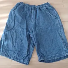 ユニクロ　デニムパンツ　濃いブルー