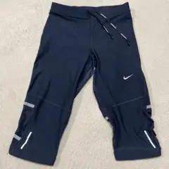 Nikeレディース Dri-FIT ネイビー ショートパンツXLサイズ