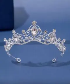 エレガントなシルバーのティアラ ブライダル 結婚式 前撮り フォトウェディング