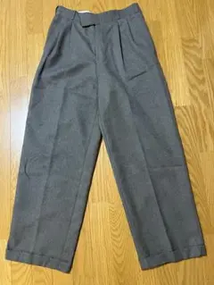 Signature グレー スラックス