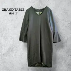 グランターブルベルスリーブワンピース グリーン ウール 膝丈 H0811
