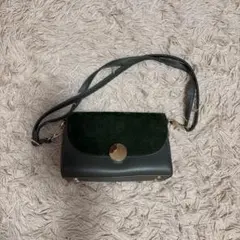 ダークグリーン ショルダーバッグ フラップ付き