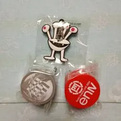 イナバ化粧品 缶バッジ B'z 稲葉 - メルカリ
