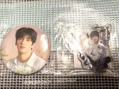 TXT ポップアップ　カプセルトイ　アクリルキーホルダー　缶バッチ　スビン