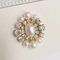 オーバルパール✨ビジューブローチ　コート　ジャケットに♡ 入学式　大切な日に✨