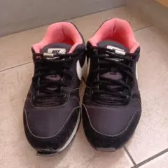 NIKE ナイキ MD RUNNER 2 スニーカー ブラック ピンク