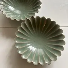緑色 花びら型 陶器皿 2枚セット