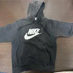 NIKE ブラック フード付きパーカーキッズLサイズ