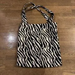 Item thumbnail for item 0427ac03-aa42-402e-aba6-3de2f3a3100e