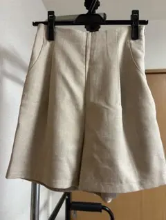 ベージュ ショートパンツ M ウエストゴムのサムネイル