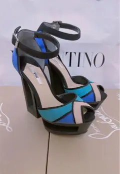 アールアンドイー カラーブロッキング 厚底 サンダル 青 24.5 黒ヒール