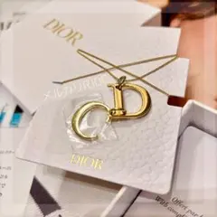 【新品未使用】DIOR ディオール C＆Dロゴ ゴールド チャーム ノベルティーのサムネイル