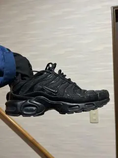エアマックスプラス トリプルブラック ナイキ