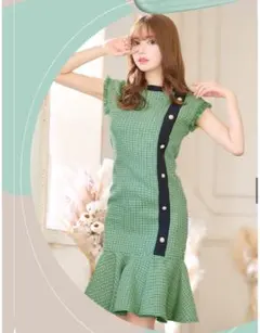【美品】グリーンフリルタイトドレス