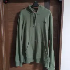 ザ・ノース・フェイス　パーカー　L