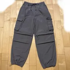 GU パラシュートパンツ　グレー　カーゴパンツ