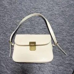 ホワイトレザー ショルダーバッグ