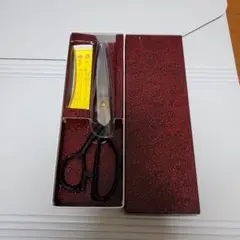 裁ちばさみ　花梅作