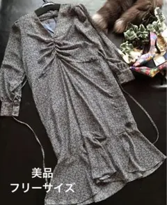 ♡bysupar♡リボンベルトつき♡シャーリング♡花柄シフォンワンピース♡新品