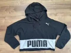 PUMA パーカー M 黒 ショート丈のサムネイル