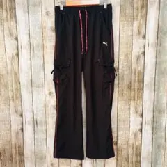 A33 プーマ ナイロンパンツ ブラック×レッド スポーツ ウエストゴム カーゴ