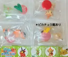 チョコエッグ　ポケットモンスター　ポカブ　キモリ　ヒコザル　ピカチュウ